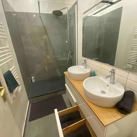 Centre Ville, Vieux Port 65m2 Marseille